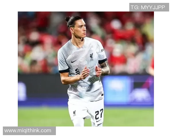 努涅斯的崛起之路:从新星到足坛巨星的华丽转变 努涅斯的崛起之路:从新星到足坛巨星的华丽转变