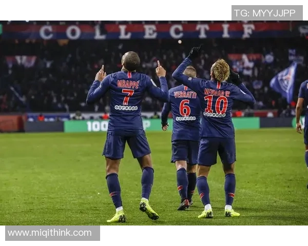 巴黎与里尔的精彩对决回顾与分析全景展现两队的战术与球员表现 巴黎与里尔的精彩对决回顾与分析全景展现两队的战术与球员表现